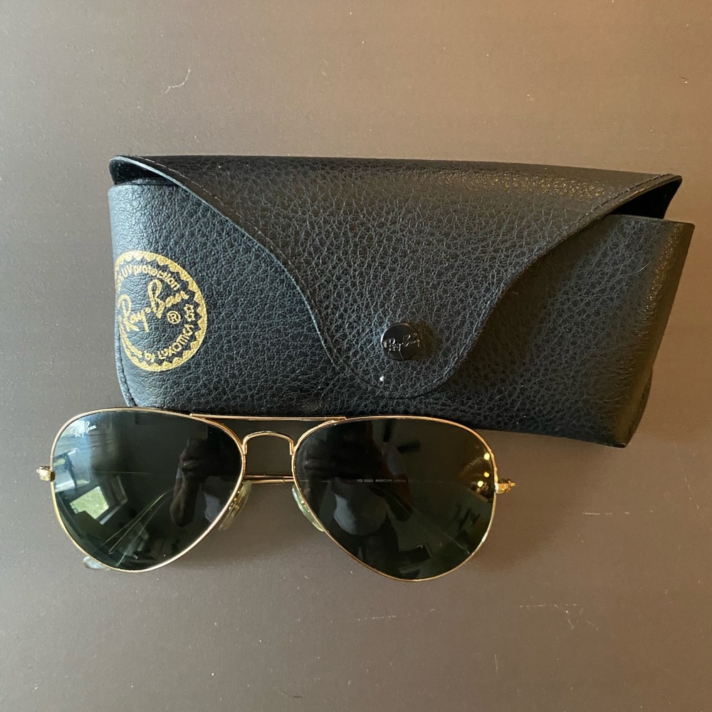 Women’s Ray Ban Aviators gold